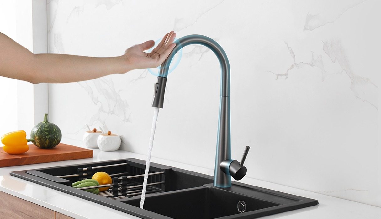 robinet-automatic-touch-montreal-laval-boisbriand-1-1215x700 Robinet de Cuisine